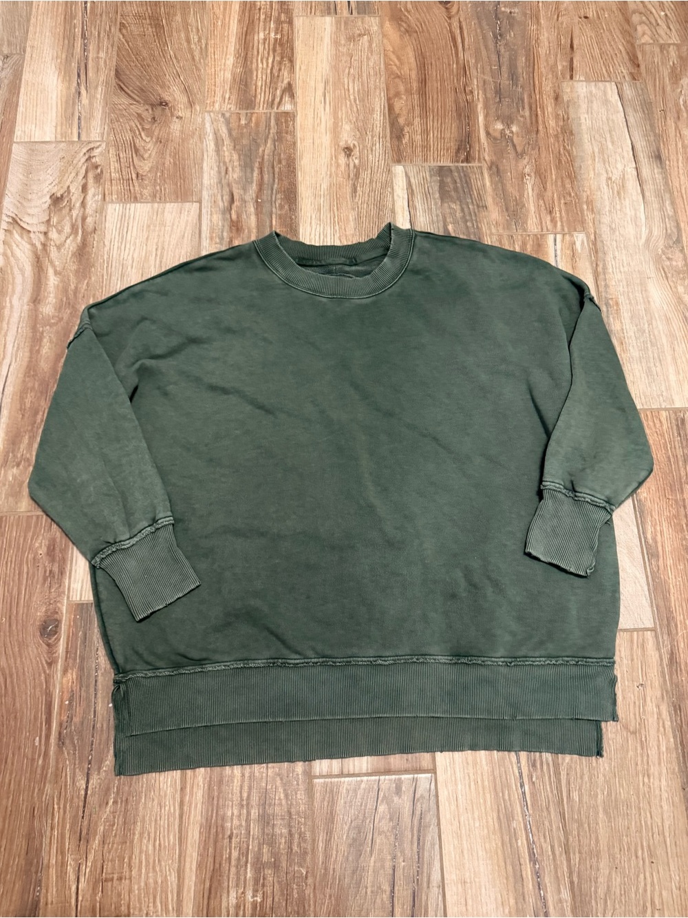 Aerie Oversize Green Sweatshirt